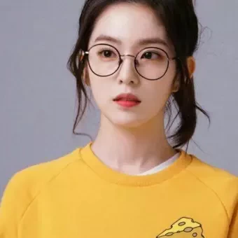 Women'S Eyeglasses With Black Metal